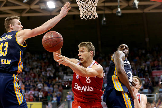 完美地穿透 完美地穿透