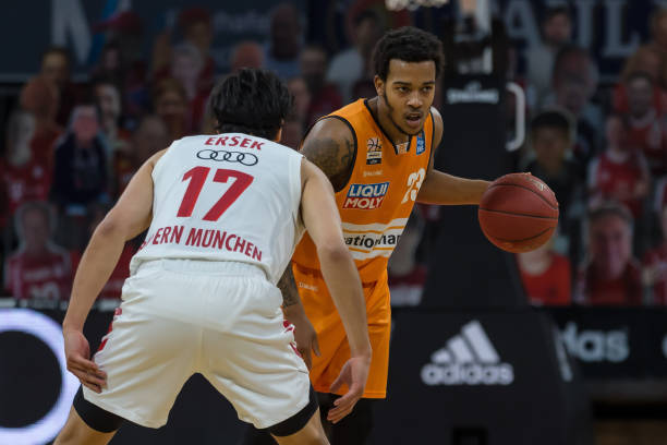 次面对摩纳 次面对摩纳