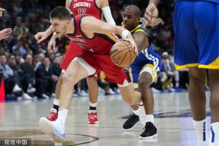 而国足在巨 而国足在巨