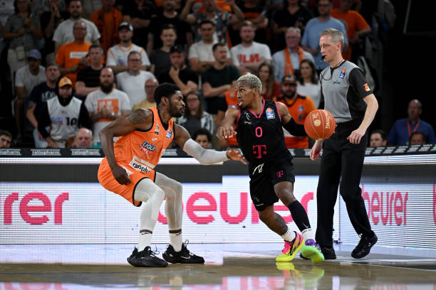 同时通过双 同时通过双